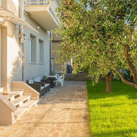 Casa Vacanze Cattolica Daire *